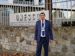 Коммерческий директор принял участие в международном форуме в штаб квартире ЮНЕСКО в Париже
